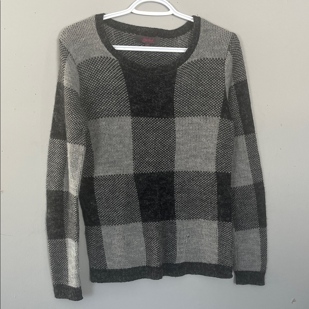 Woman’s Marled Made in the USA Black and Gray Checkered Crewneck Sweater Small